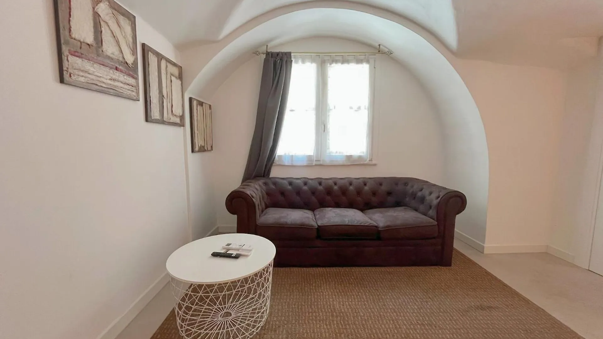De Ville Guest House Genoa